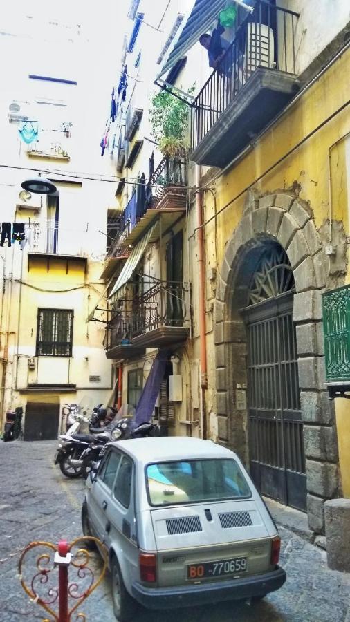 Dimora Dei Giganti Apartment Наполи Екстериор снимка